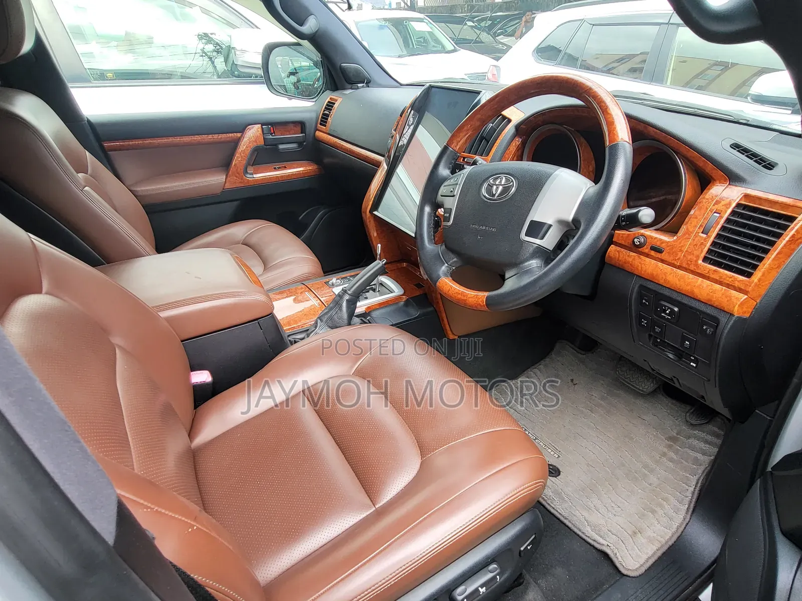 Toyota Land Cruiser 2016 Silver