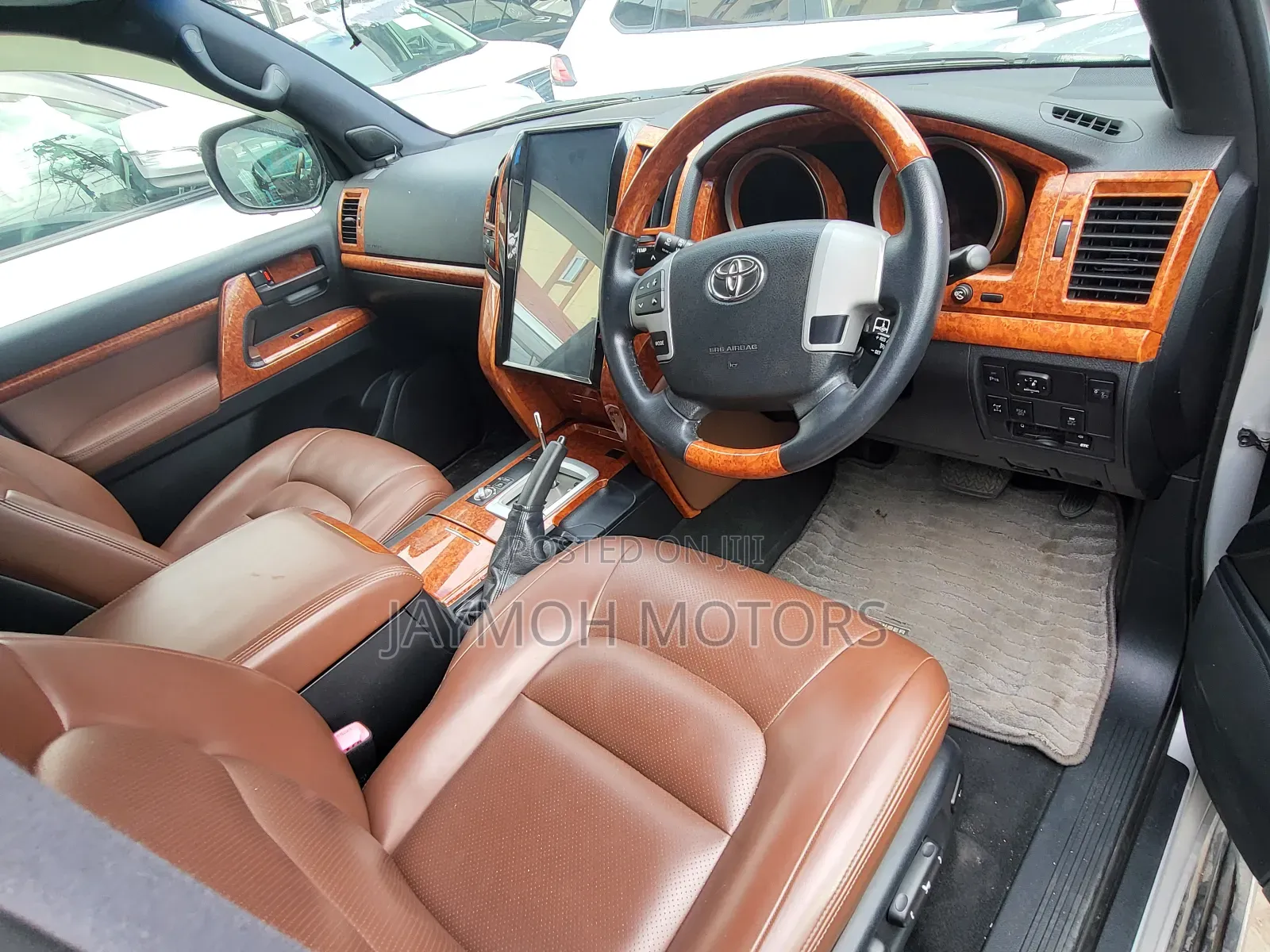 Toyota Land Cruiser 2016 Silver