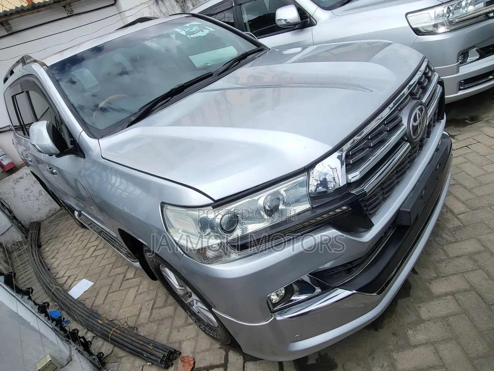Toyota Land Cruiser 2016 Silver