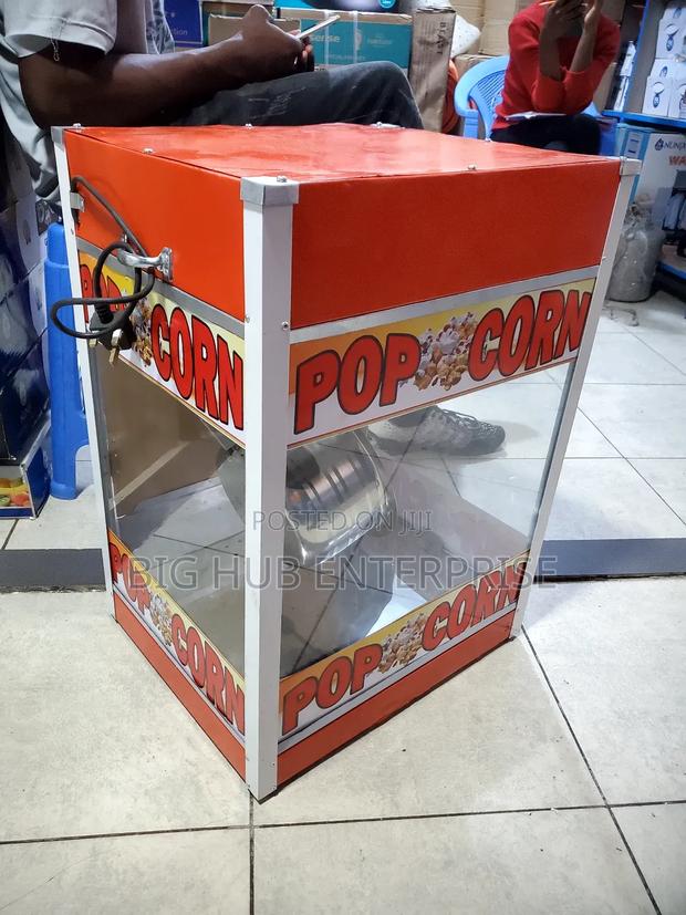Commercial Popcorn Machine - main view