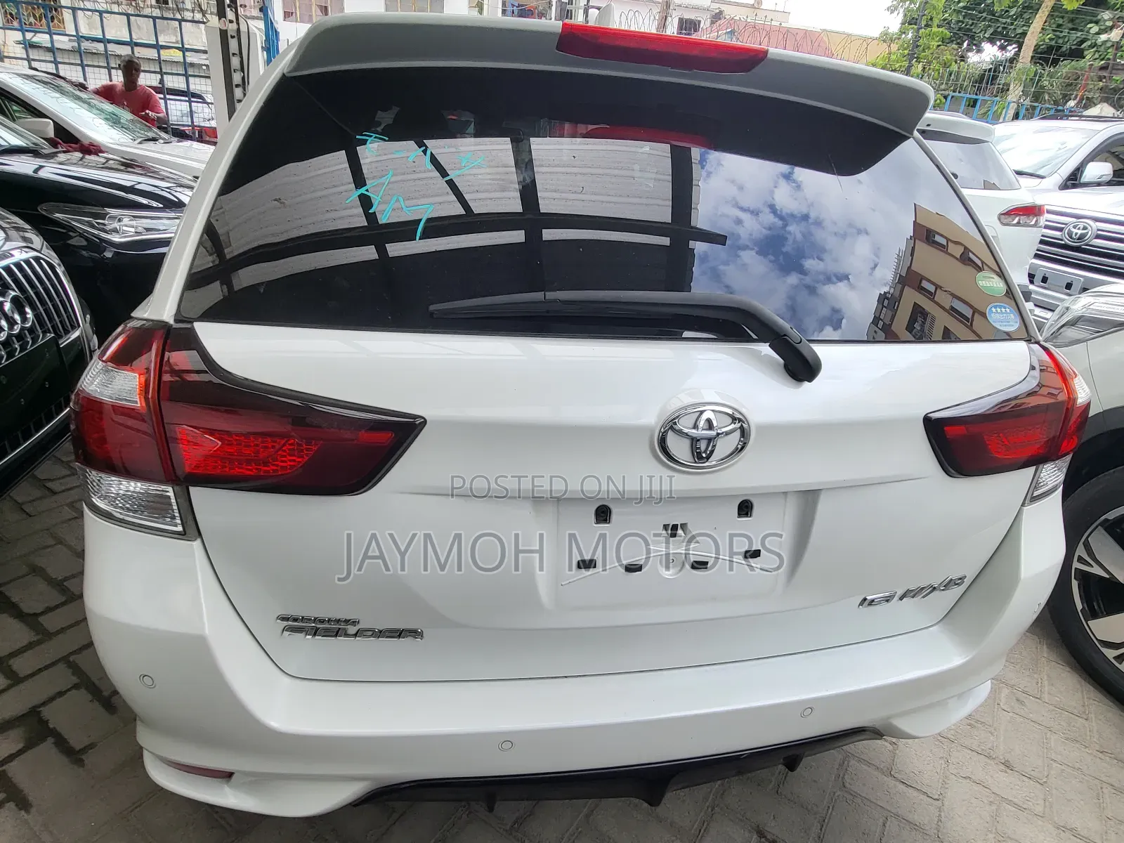 Toyota Corolla Fielder 2018 White