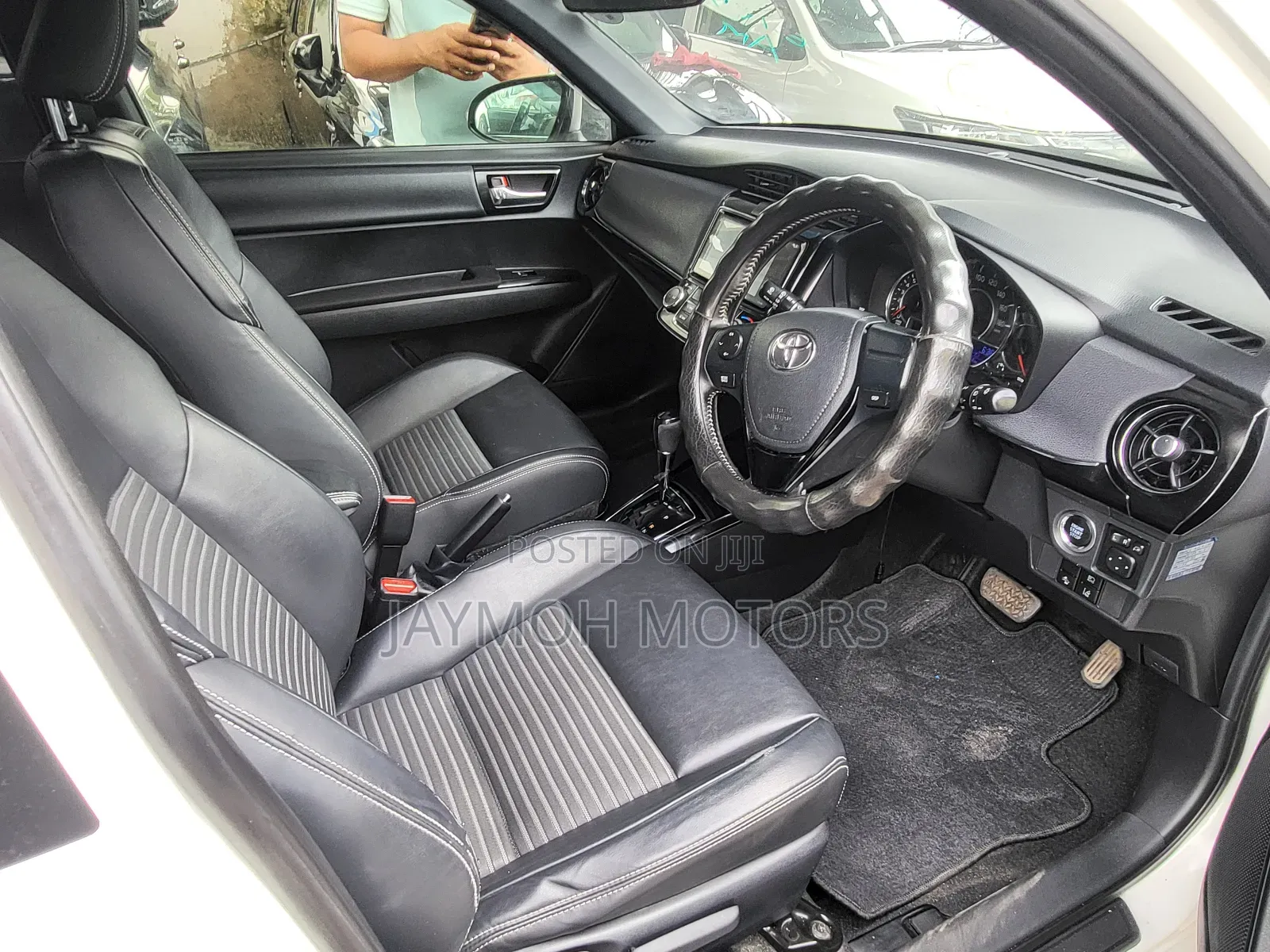 Toyota Corolla Fielder 2018 White