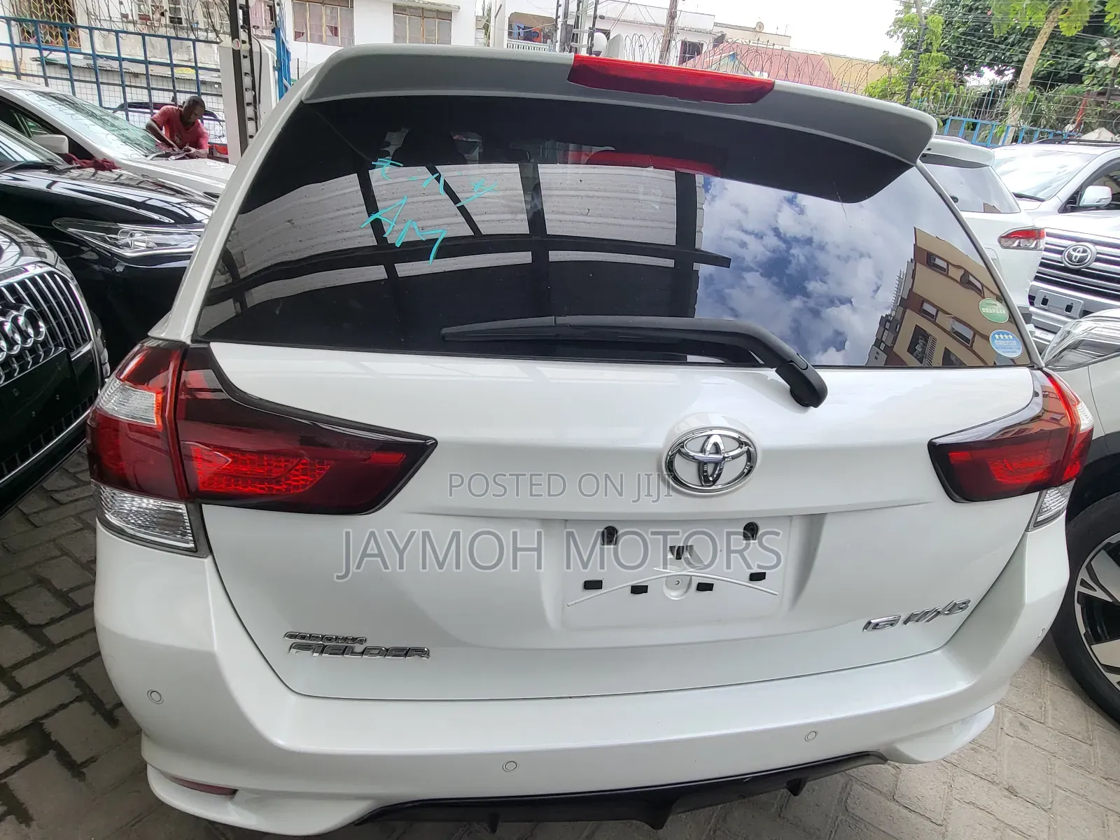 Toyota Corolla Fielder 2018 White