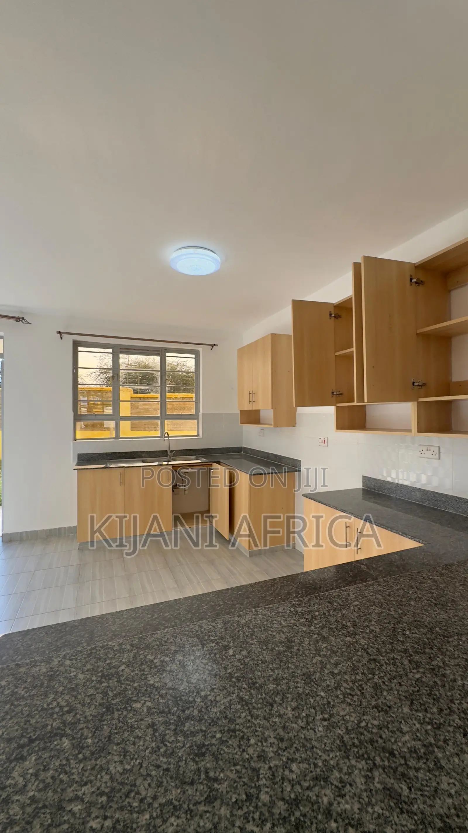 4bdrm Maisonette in Joska for rent