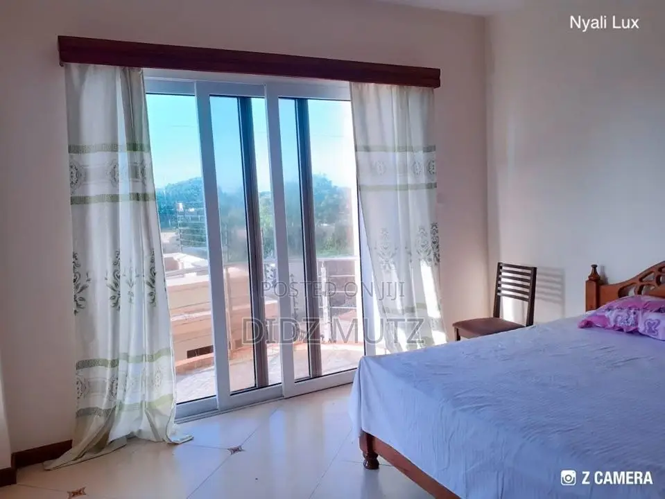 4br Nyali With Pool
