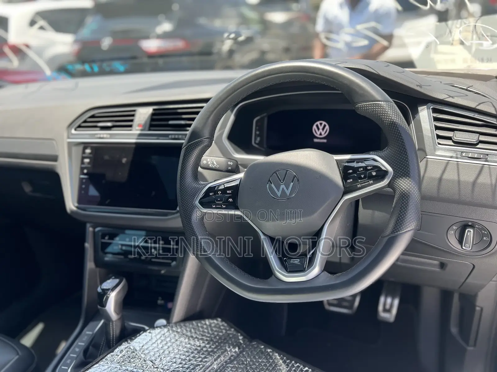 Volkswagen Tiguan 2022 Blue
