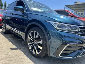 Volkswagen Tiguan 2022 Blue
