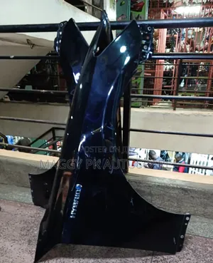 Toyota Crown Royal Hybrid Fender 2015 Model