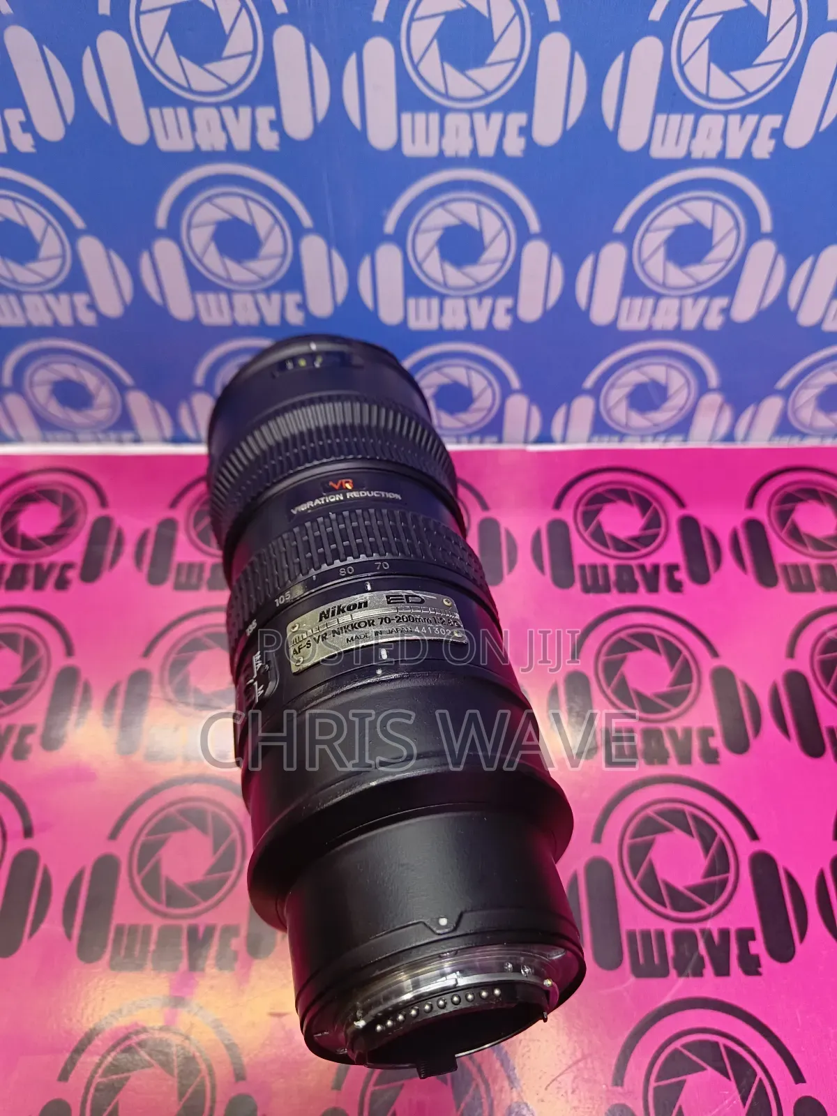 Nikon 70-200 F.2.8 Lens With All Caps and Hood
