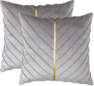 Grey Unique Quality Throwpillow Covers