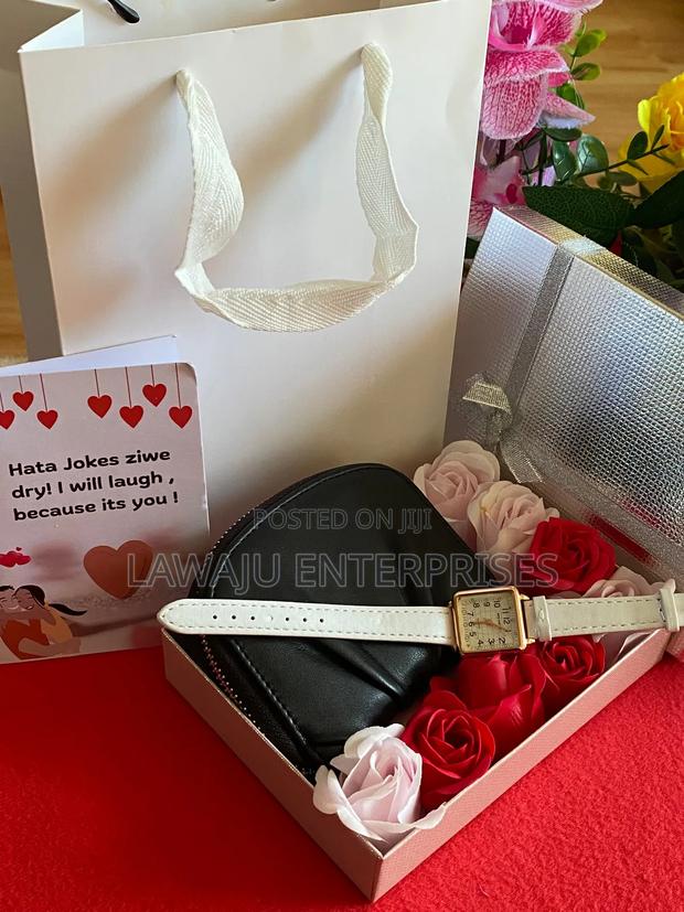Ladie's Valentine's Gift Set With White Watch