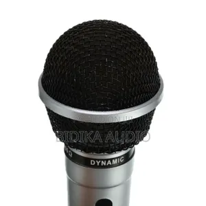3.5mm + 6.35mm Stage Wired Microphone Karaoke Handheld
