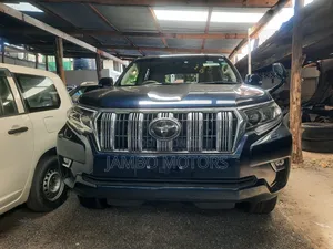 Toyota Land Cruiser Prado 2.8 2018 Blue