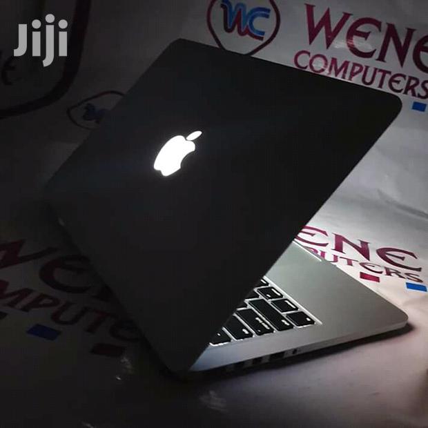 Laptop Apple MacBook Pro 8GB Intel Core I5 SSD 256GB