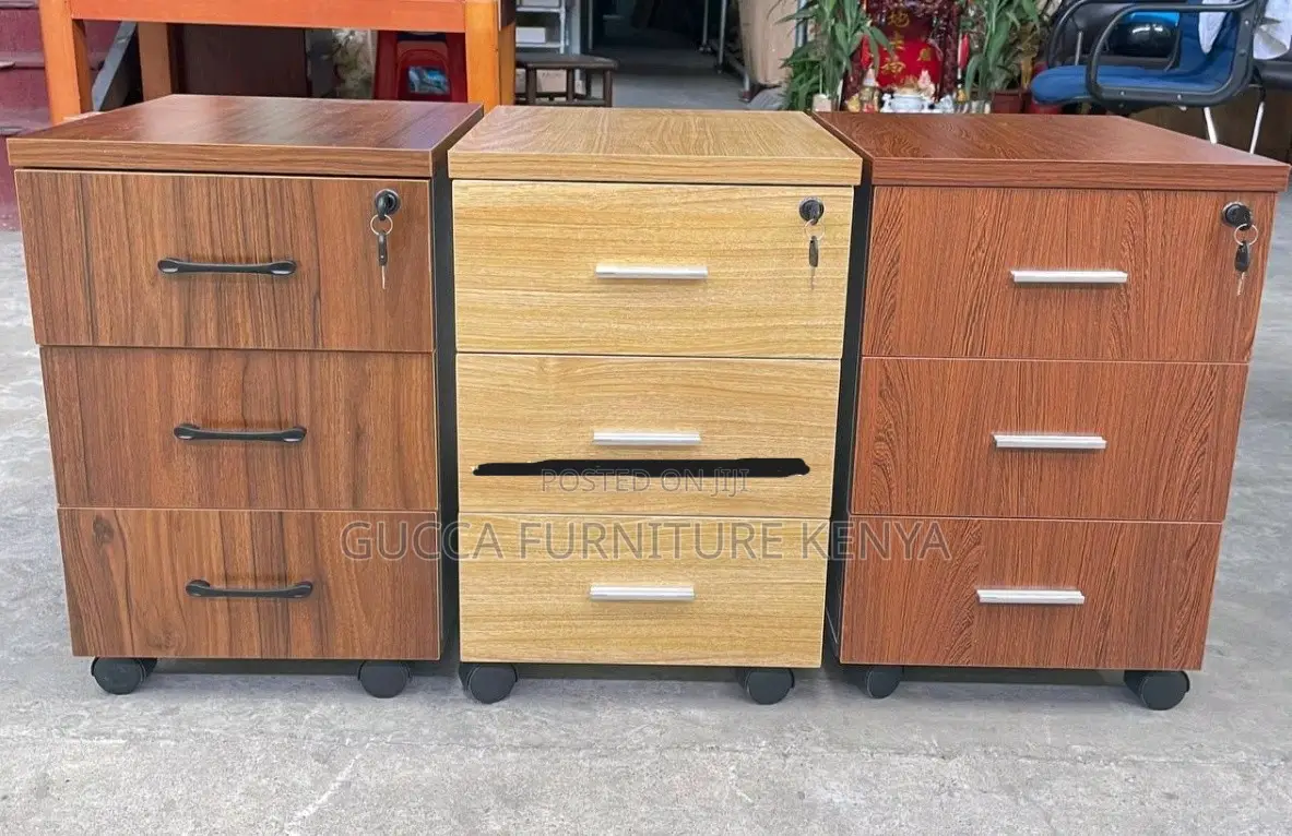 Cabinets:3-Drawer Wooden Credenza Pedestal Office Cabinet