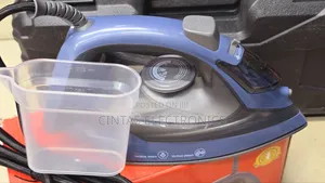 Ramtons RM/694 Steam Iron 1740W