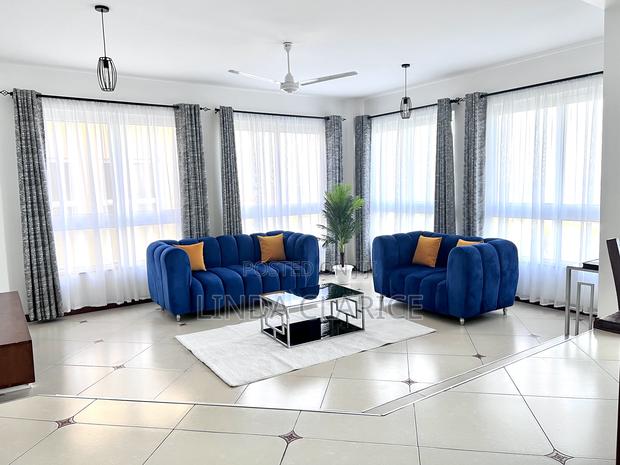 4 Bedroom Sea View Apartment in Nyali