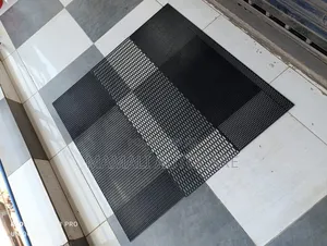 Heavy-Duty Plastic Car Grille Mesh