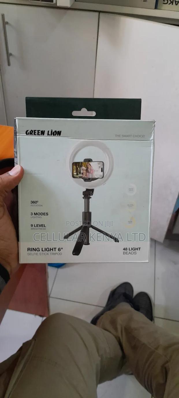Green Lion Ring Light 6′′ Selfie Stick