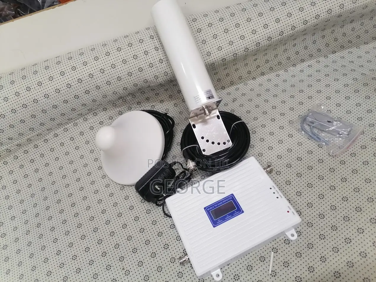 Superb GSM Signal Booster Triband 2g/3g/4g