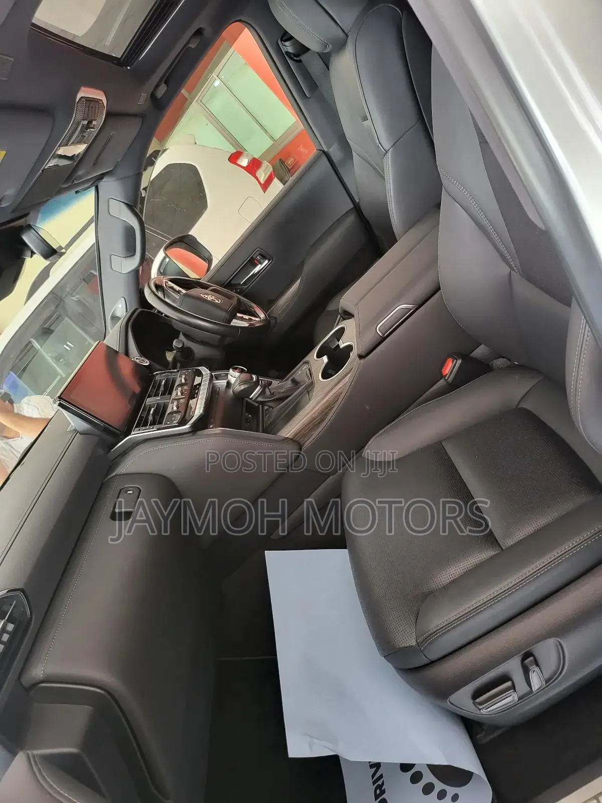 Toyota Land Cruiser 2023 White