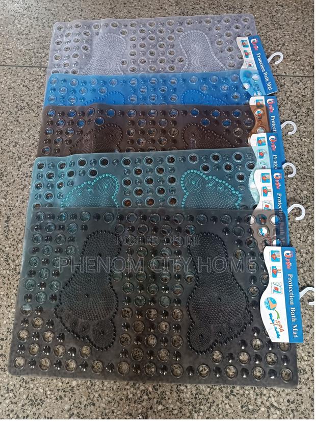 Transparent Bathroom Antislip Mats Available