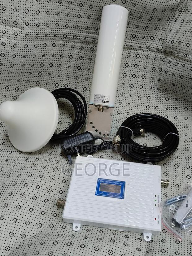 Buy Universal> Network Signal Booster 2g-3g-4g - main view