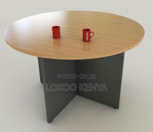 Office Desk: Round Conference Sitting Office Table - thumbnail 5