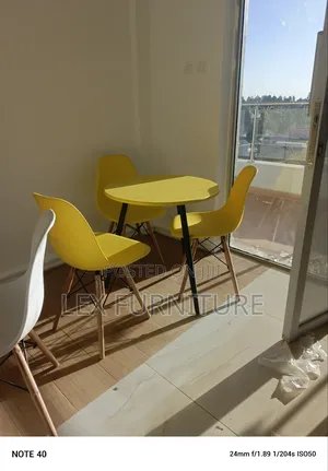 Yellow Dinning Set