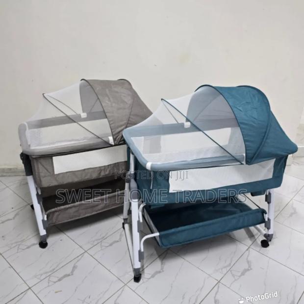 Co Sleeper Bassinets With Wheels - main view