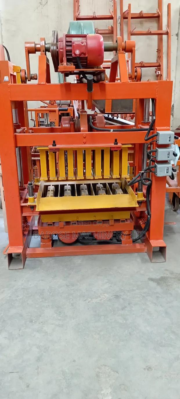 Cabro Block Making Machine - main view