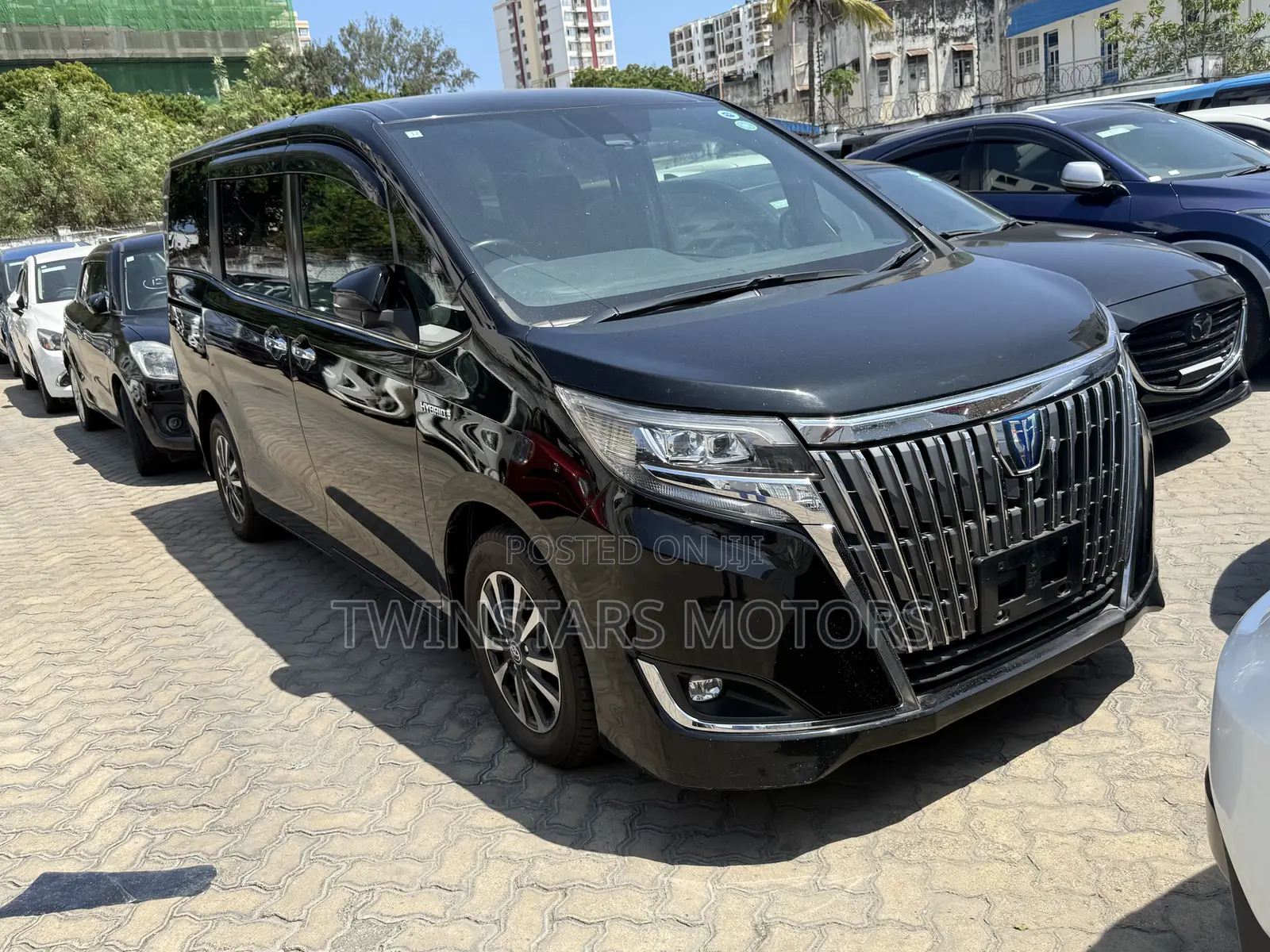 Toyota Esquire 1.8 FWD Hybrid (7 seater) 2018 Black