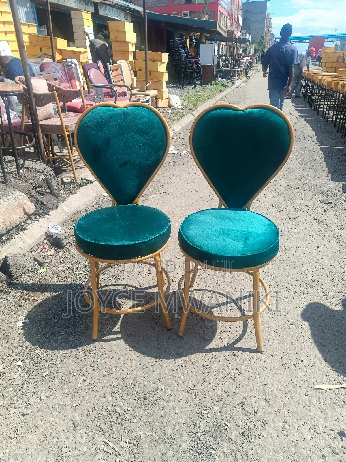 Manicure Seats, Emarld Green