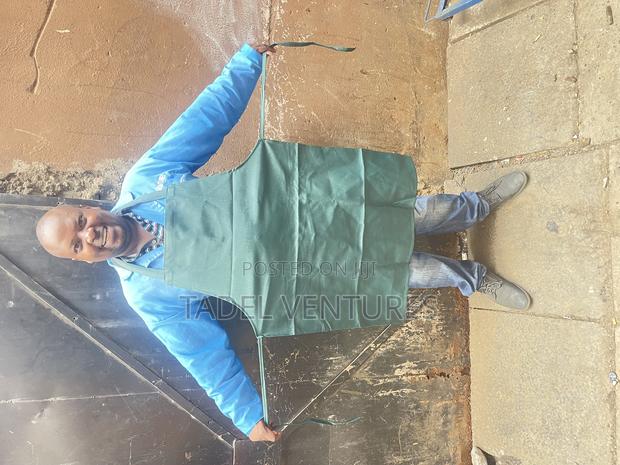 Water Proof Aprons - thumbnail 3
