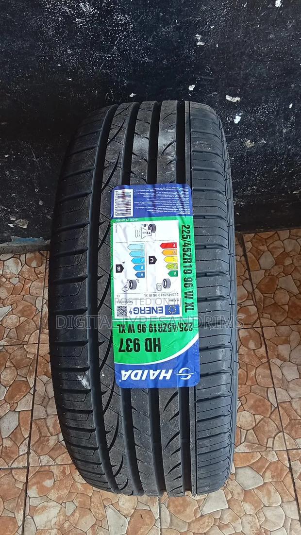 225/45r19 Haida Tyres Brand New