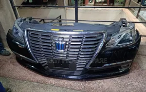 Toyota Crown Hybrid Royal 2015 Model Nosecut