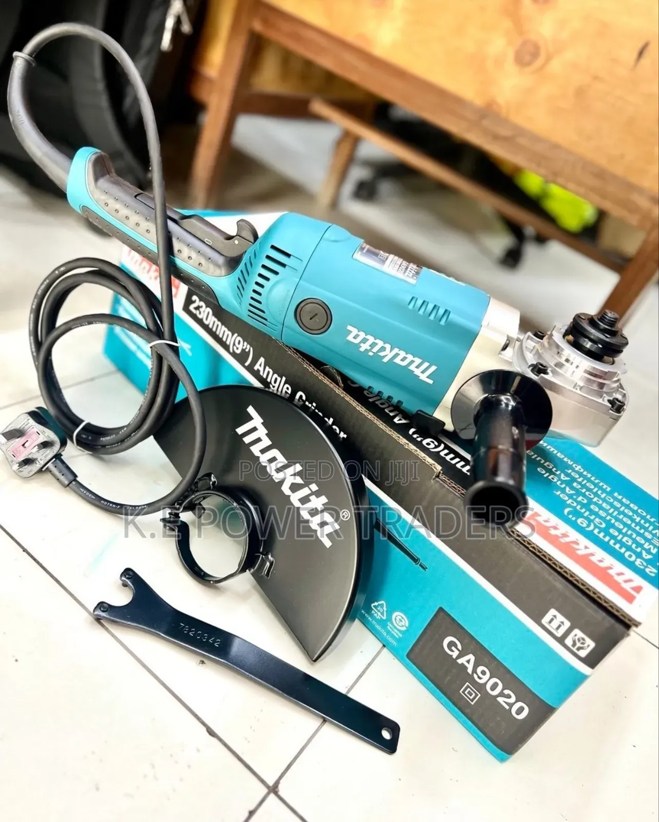 Makita 9" Angle Grinder