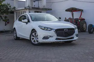 Mazda Axela 2017 Off white