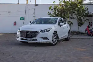 Mazda Axela 2017 Off white