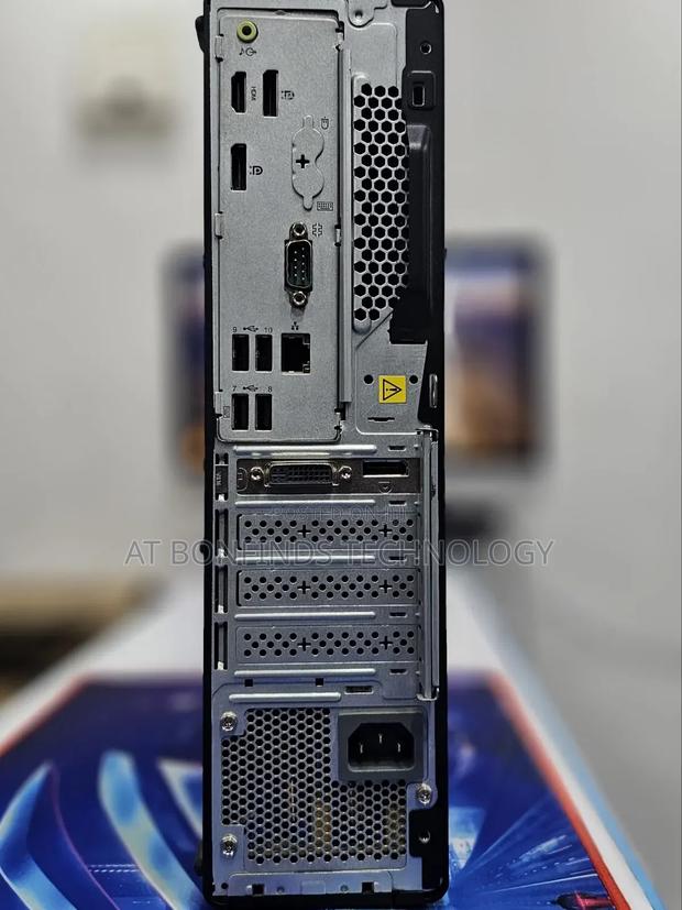 Desktop Computer Lenovo ThinkCentre M700 16GB Intel Core I5 SSD 256GB - thumbnail 2