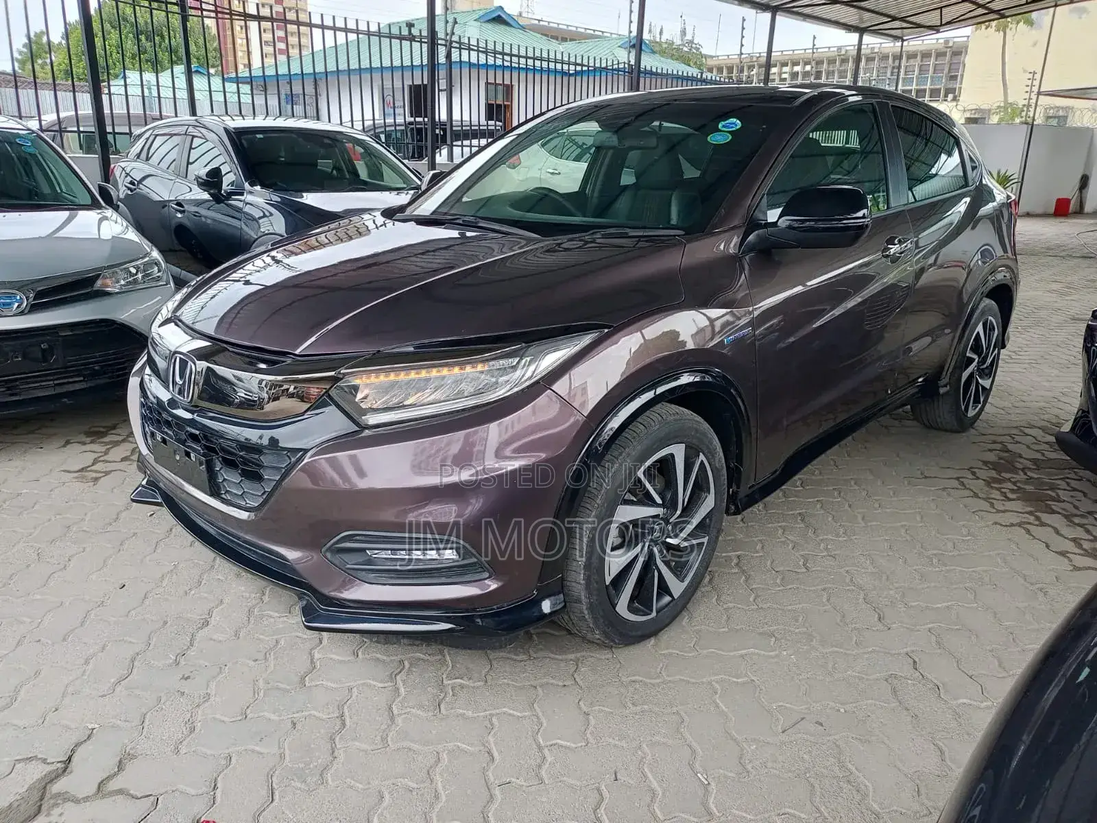 Honda Vezel 2017 Burgundy