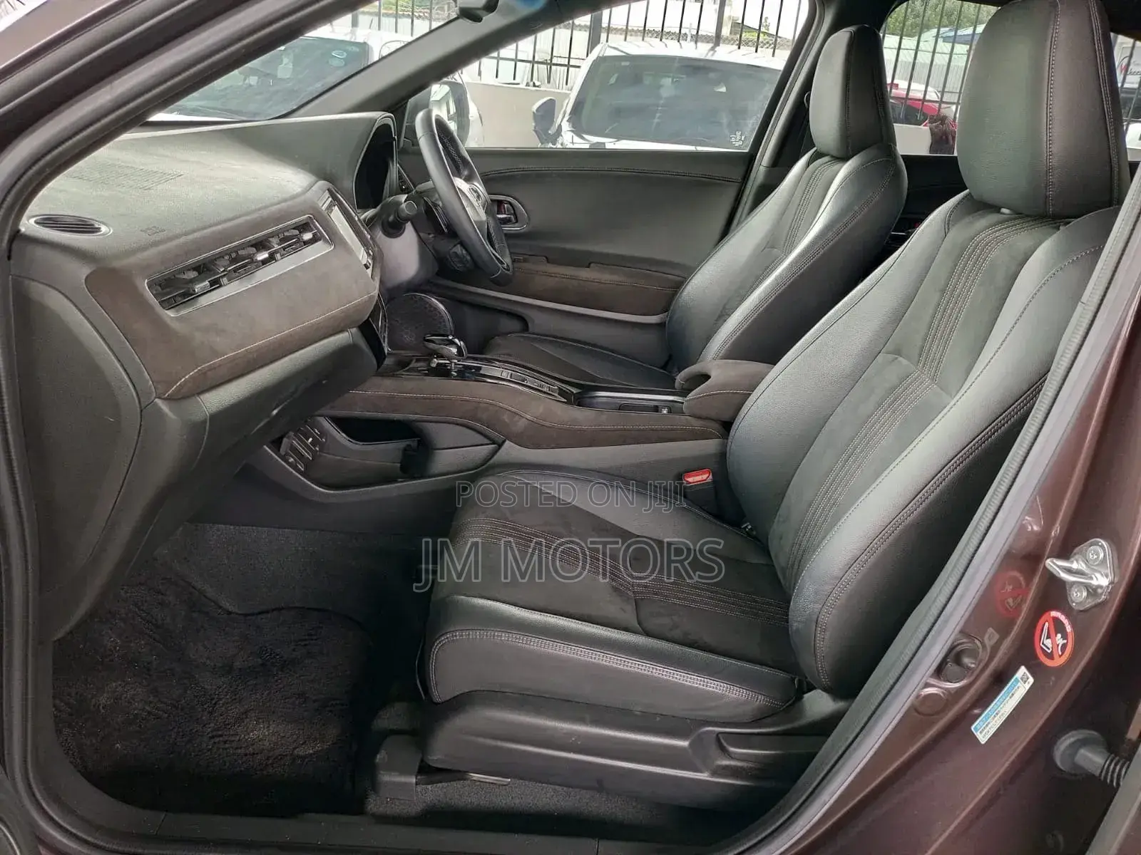Honda Vezel 2017 Burgundy