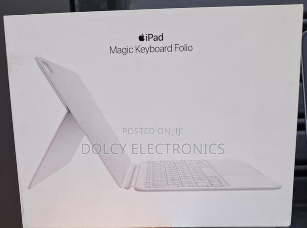 Magic Keyboard Folio for iPad (10th Generation) - thumbnail 2