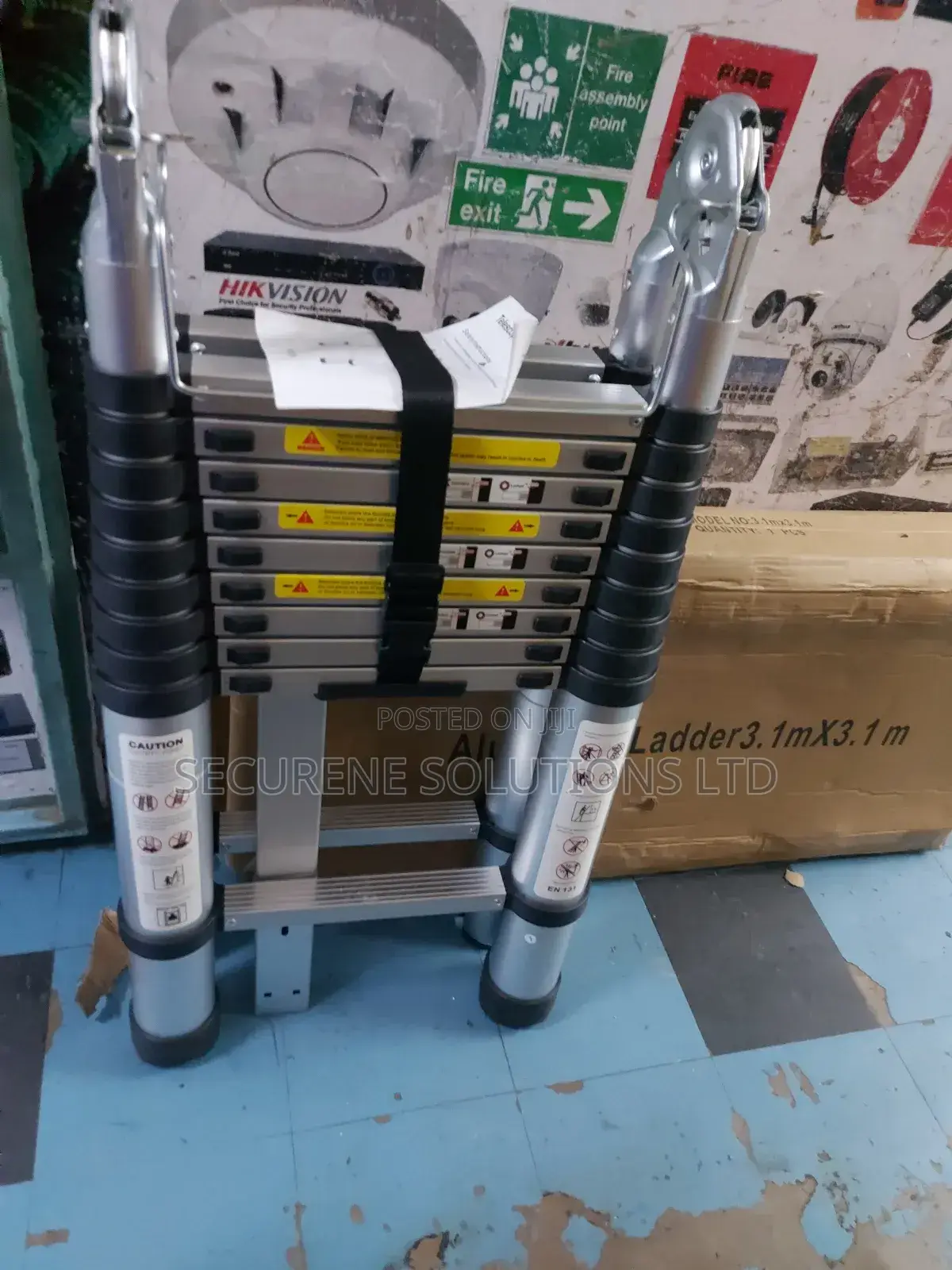 Hoteche Double Telescopic Ladder, Model 3.1m X 3.1m
