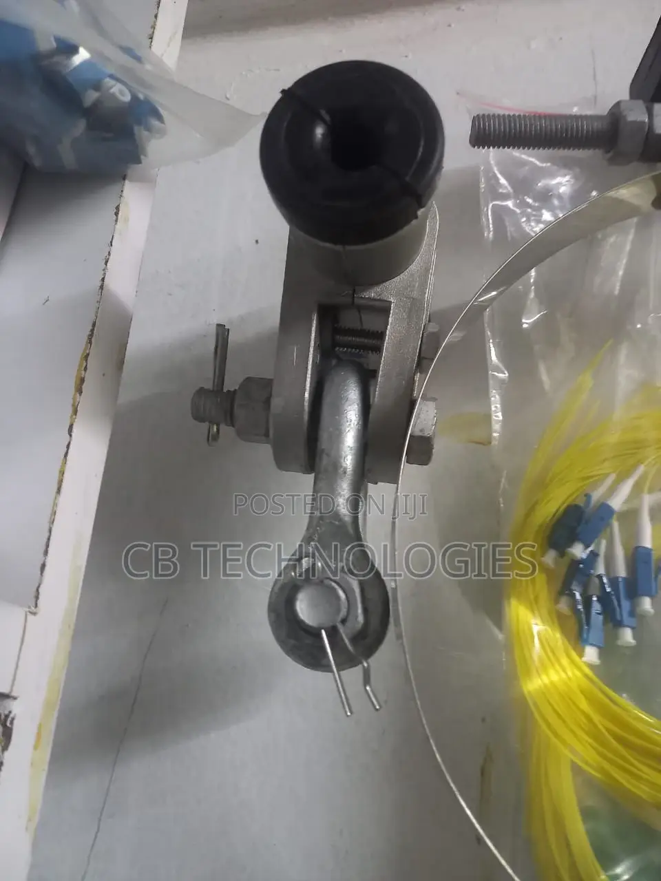 Tangent Pole Mount FTTH FTTB