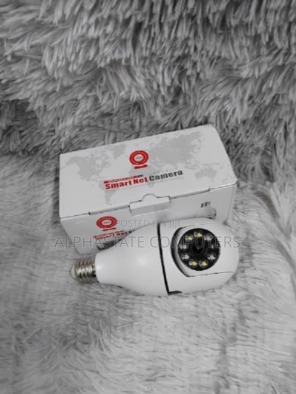 Quality Turbo WIFI PTZ Bulb Camera Rotating Bulb Camera V380