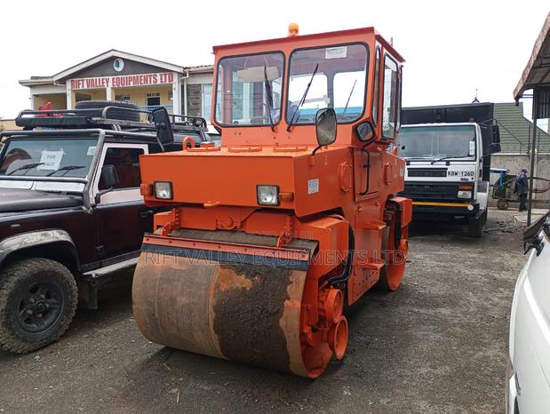 Hamm DV6 Vibratory Tandem Roller - thumbnail 4