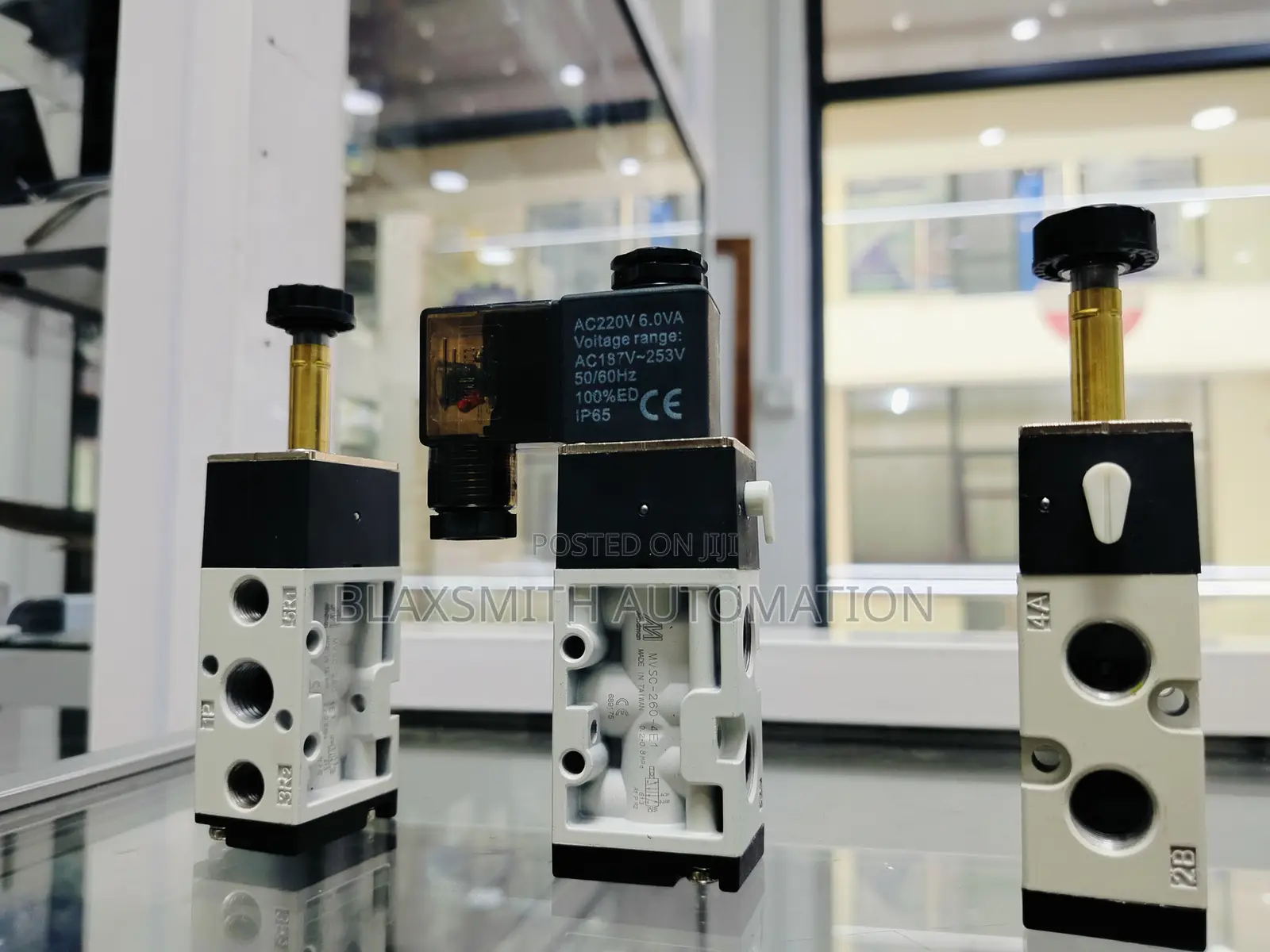 5 Way 2 Position MINDMAN Solenoid Valve 4v210-08 Dc24v Ac220