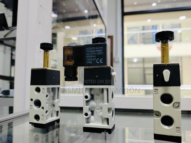 5 Way 2 Position MINDMAN Solenoid Valve 4v210-08 Dc24v Ac220