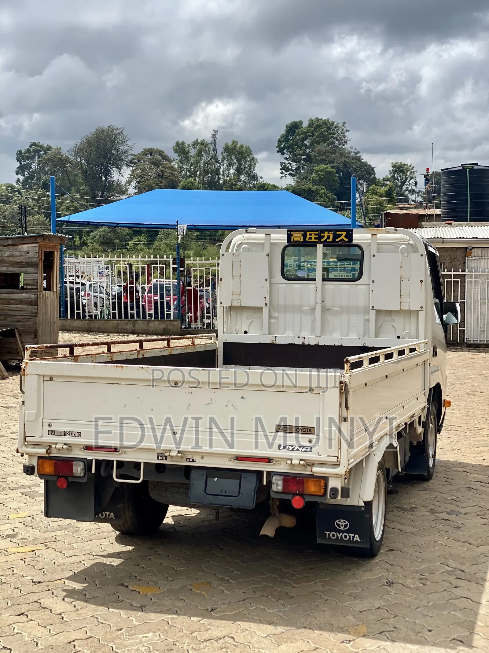 Toyota Dyna 2017 White